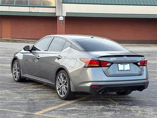 2024 Nissan Altima 2.0 SR