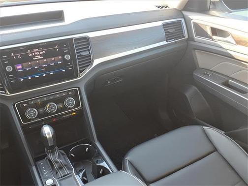 2023 Volkswagen Atlas 3.6L SE w/Technology