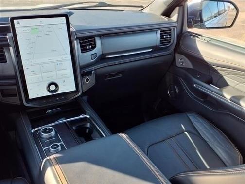 2022 Ford Expedition Max Platinum