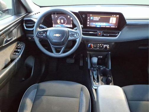 2025 Chevrolet Trailblazer LS