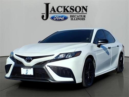 2022 Toyota Camry SE Nightshade