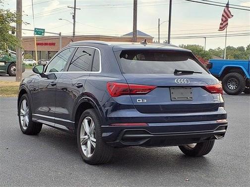 2021 Audi Q3 45 S line Premium