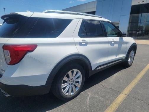 White Metallic 2021 Ford Explorer Limited