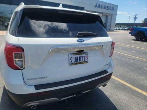White Metallic 2021 Ford Explorer Limited