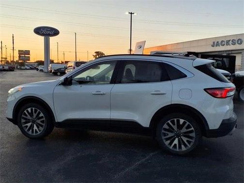 2020 Ford Escape Titanium