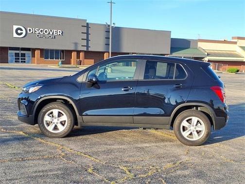 2022 Chevrolet Trax LS