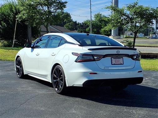 2023 Nissan Maxima SR