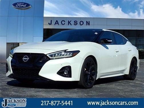 2023 Nissan Maxima SR