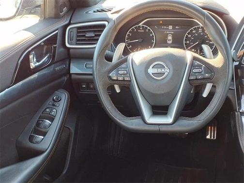 2023 Nissan Maxima SR
