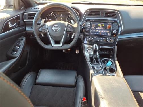 2023 Nissan Maxima SR