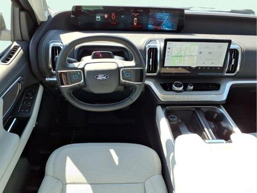 Star White 2027 Ford Expedition Max Platinum