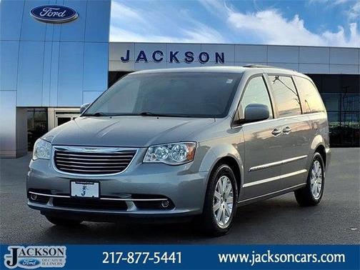 2016 Chrysler Town & Country Touring