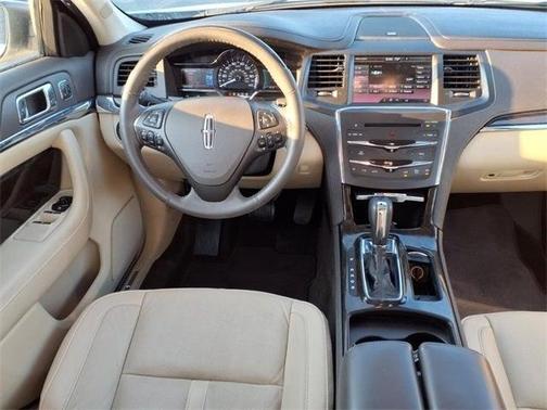 2015 Lincoln MKS Base
