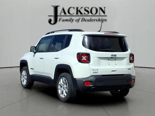Alpine White 2018 Jeep Renegade Latitude
