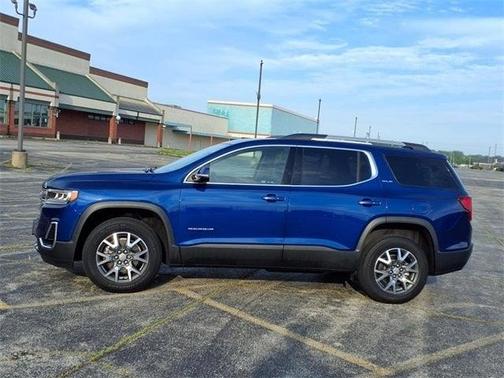 2023 GMC Acadia SLE