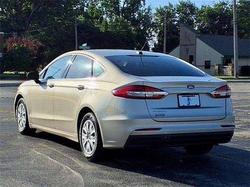 2019 Ford Fusion S