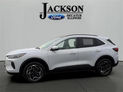 2026 Ford Escape Platinum