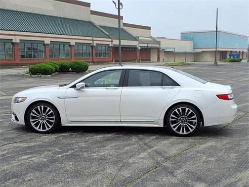 2017 Lincoln Continental Reserve