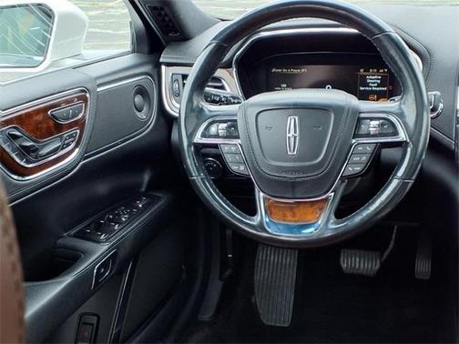 2017 Lincoln Continental Reserve