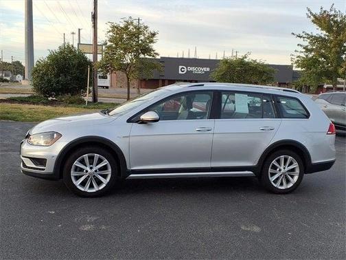 2017 Volkswagen Golf Alltrack TSI SE
