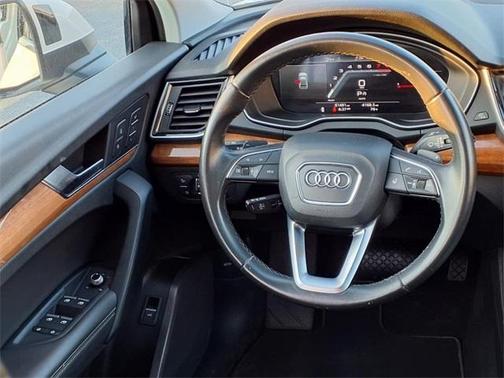 2022 Audi Q5 45 S line quattro Premium