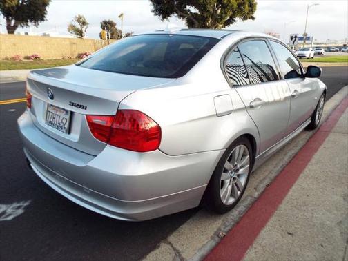 2009 BMW 328 328i 4dr Sedan SULEV