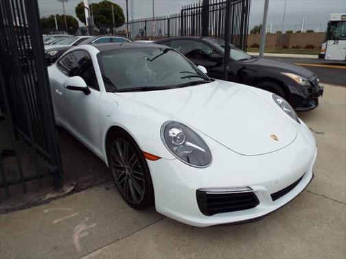 2018 Porsche 911 Carrera 4