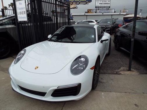 2018 Porsche 911 Carrera 4
