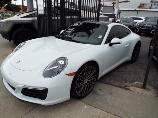 2018 Porsche 911 Carrera 4