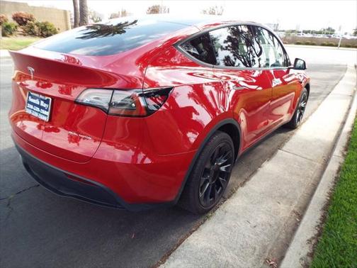 2023 Tesla Model Y Long Range Dual Motor All-Wheel Drive