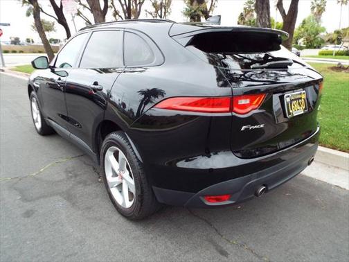 2017 Jaguar F-PACE 35t Premium