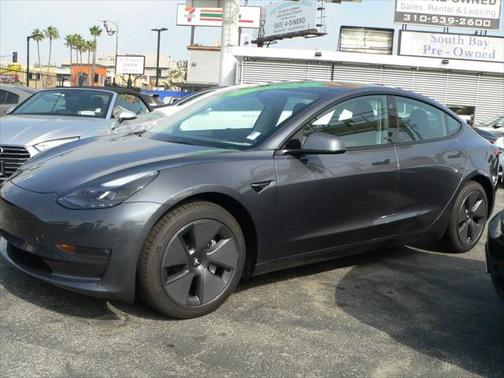 2022 Tesla Model 3 Long Range