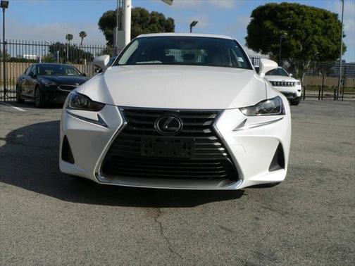 2018 Lexus IS 300 Base