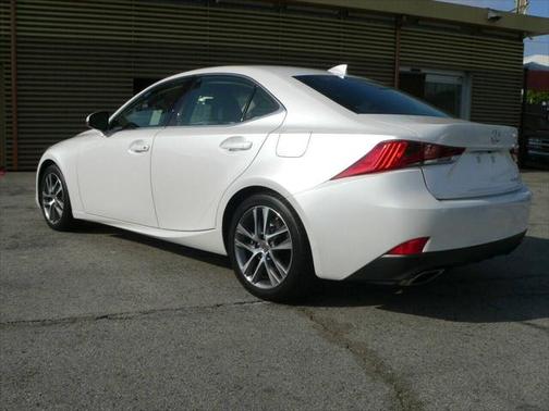 2018 Lexus IS 300 Base