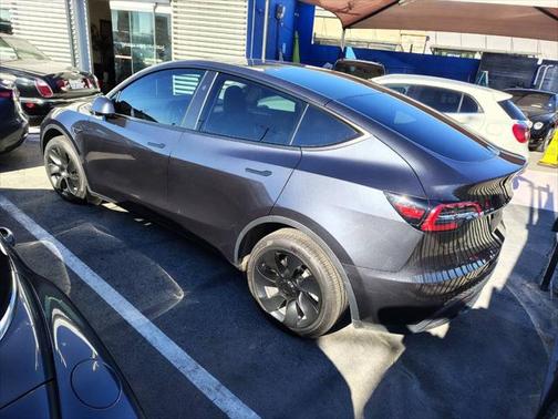 2024 Tesla Model Y Long Range Dual Motor All-Wheel Drive