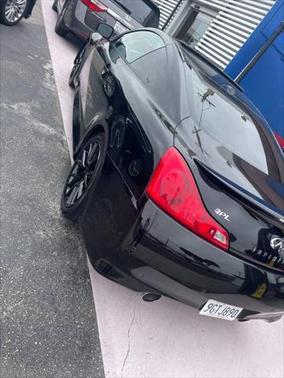 2011 INFINITI G37 IPL