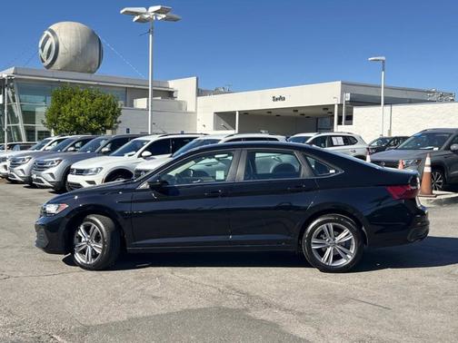 2024 Volkswagen Jetta 1.5T SE