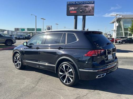 2023 Volkswagen Tiguan 2.0T SEL R-Line