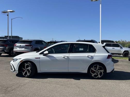 2024 Volkswagen Golf GTI 2.0T SE
