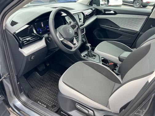 2022 Volkswagen Taos 1.5T S
