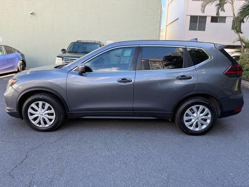 2019 Nissan Rogue S