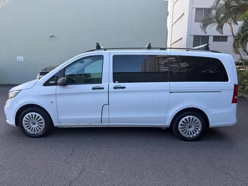 2019 Mercedes-Benz Metris Base