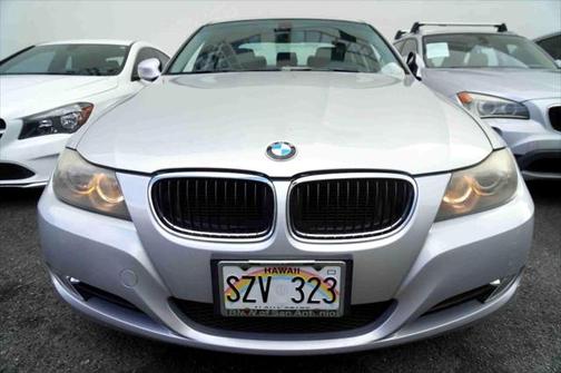 2011 BMW 328 4dr Sdn 328i RWD South Africa
