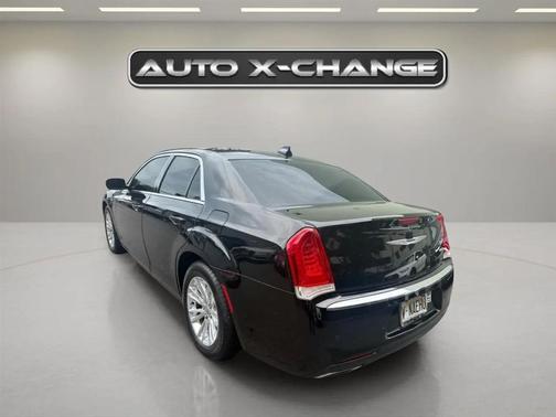 Black 2021 Chrysler 300 Touring