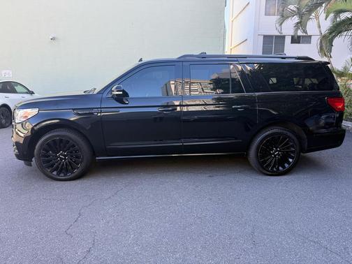 2019 Lincoln Navigator L Black Label