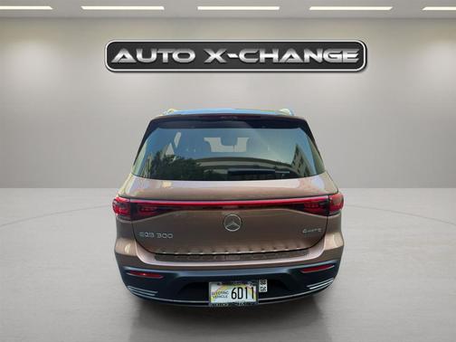 2022 Mercedes-Benz EQB 300 4MATIC