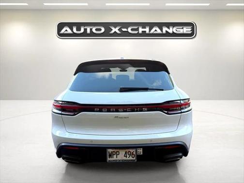2022 Porsche Macan Base