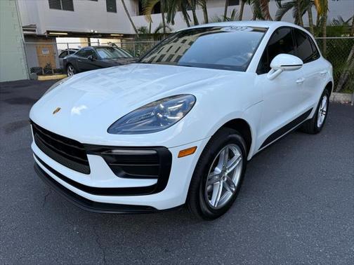 2022 Porsche Macan Base