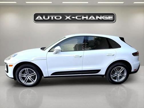 2022 Porsche Macan Base