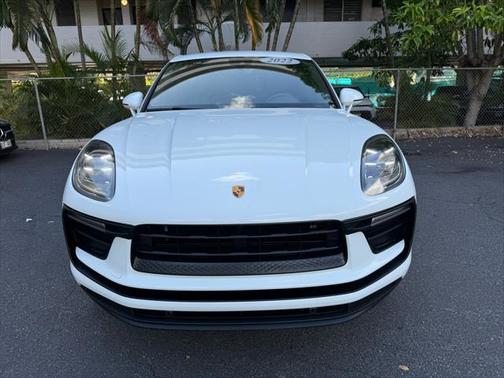 2022 Porsche Macan Base